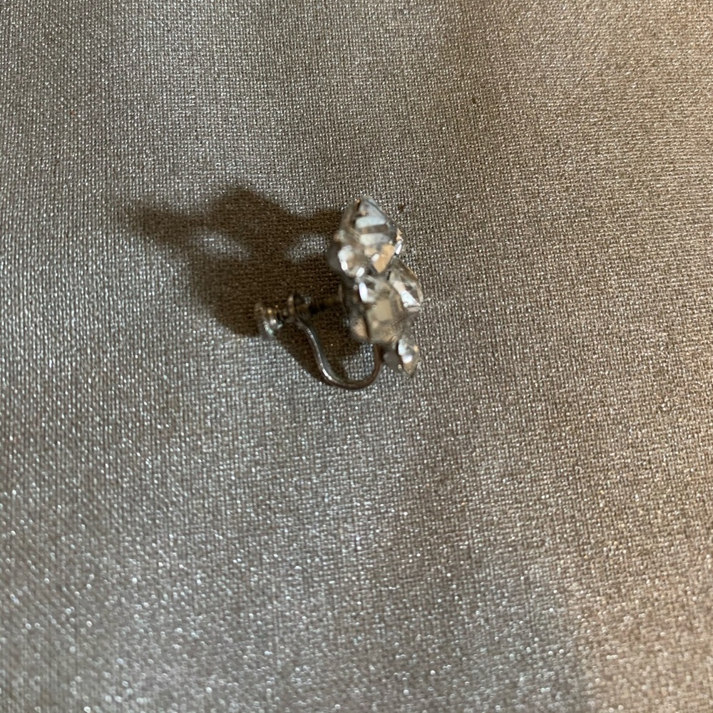 Mid-Century Rhinestone Screwback Earrings - Picture 3 of 3